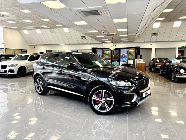 View our Jaguar F-Pace 3.0 D300 V6 S SUV 5dr Diesel Auto AWD Euro 6 (s/s) (300 ps)