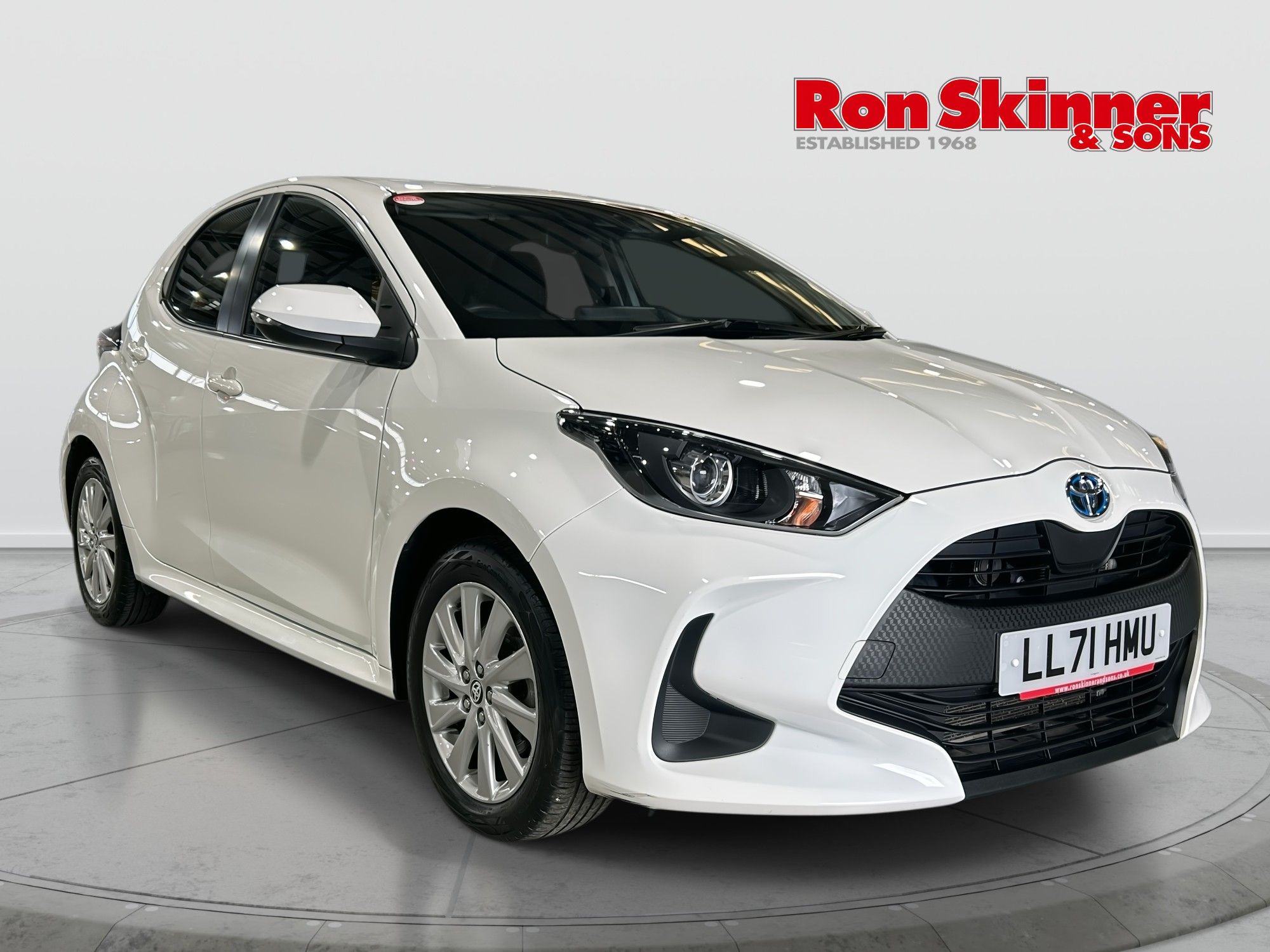 USED 2021 71 TOYOTA YARIS 1.5 VVT-h Icon Hatchback 5dr Petrol Hybrid E-CVT Euro 6 (s/s) (116 ps) 