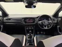 USED 2019 69 VOLKSWAGEN T-ROC 1.5 TSI GPF EVO SEL SUV 5dr Petrol Manual Euro 6 (s/s) (150 ps) REVERSING CAMERA + APPLE CARPLAY / ANDROID AUTO + 360 PARKING SENSORS + FULL VOLKSWAGEN SERVICE HISTORY + DIGITAL DASHBOARD