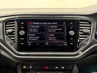 USED 2019 69 VOLKSWAGEN T-ROC 1.5 TSI GPF EVO SEL SUV 5dr Petrol Manual Euro 6 (s/s) (150 ps) REVERSING CAMERA + APPLE CARPLAY / ANDROID AUTO + 360 PARKING SENSORS + FULL VOLKSWAGEN SERVICE HISTORY + DIGITAL DASHBOARD
