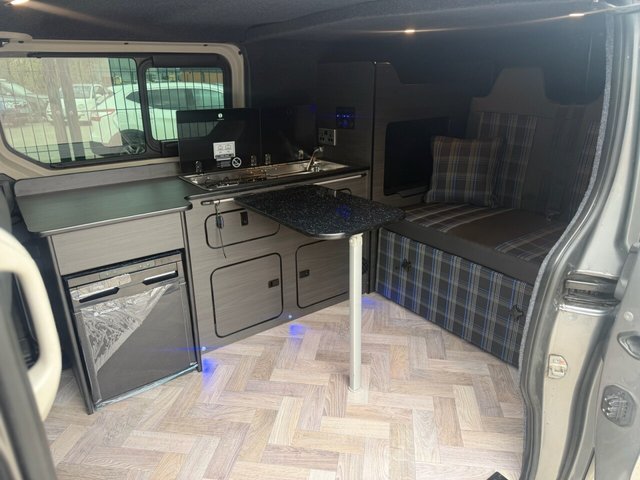 View our VAUXHALL VIVARO