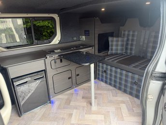View our VAUXHALL VIVARO