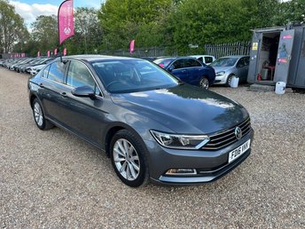 2016 VOLKSWAGEN PASSAT