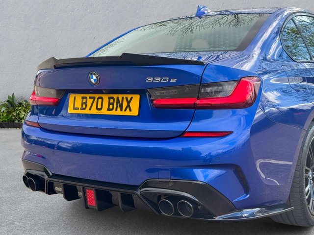 View our BMW 3 SERIES