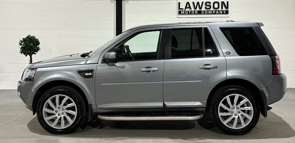 USED 2014 64 LAND ROVER FREELANDER 2 2.2 TD4 SE Tech SUV 5dr Diesel Manual 4WD Euro 5 (s/s) (150 ps) 