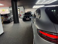 USED 2022 22 PORSCHE MACAN 2.0T SUV 5dr Petrol PDK 4WD Euro 6 (s/s) (265 ps) 1 OWNER + 4WD