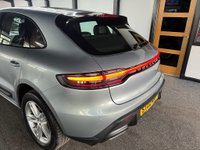 USED 2022 22 PORSCHE MACAN 2.0T SUV 5dr Petrol PDK 4WD Euro 6 (s/s) (265 ps) 1 OWNER + 4WD