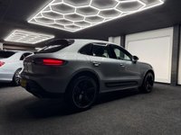 USED 2022 22 PORSCHE MACAN 2.0T SUV 5dr Petrol PDK 4WD Euro 6 (s/s) (265 ps) 1 OWNER + 4WD