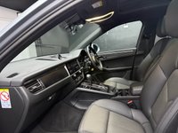 USED 2022 22 PORSCHE MACAN 2.0T SUV 5dr Petrol PDK 4WD Euro 6 (s/s) (265 ps) 1 OWNER + 4WD
