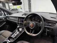 USED 2022 22 PORSCHE MACAN 2.0T SUV 5dr Petrol PDK 4WD Euro 6 (s/s) (265 ps) 1 OWNER + 4WD