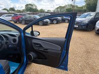 USED 2015 65 TOYOTA YARIS 1.5 VVT-h Icon Hatchback 5dr Petrol Hybrid E-CVT Euro 6 (101 ps) Mot 1st May 2027, Advisory Done, + Full Service History, 7 Stamps, + 2 Previous Owners, last keeper 2023, + 3 Months Warranty, + ULEZ compliant, + 85 MPG, + &pound;20 road tax, + Rear camera, + Bluetooth, + USB/aux, + Climate control, + Front electric windows & wing mirrors, + Trip computer, + Alloys