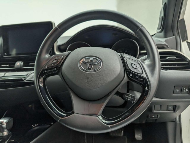USED 2019 68 TOYOTA C-HR 1.8 C-HR Design HEV CVT 5dr CLICK+COLLECT / HOME DELIVERY