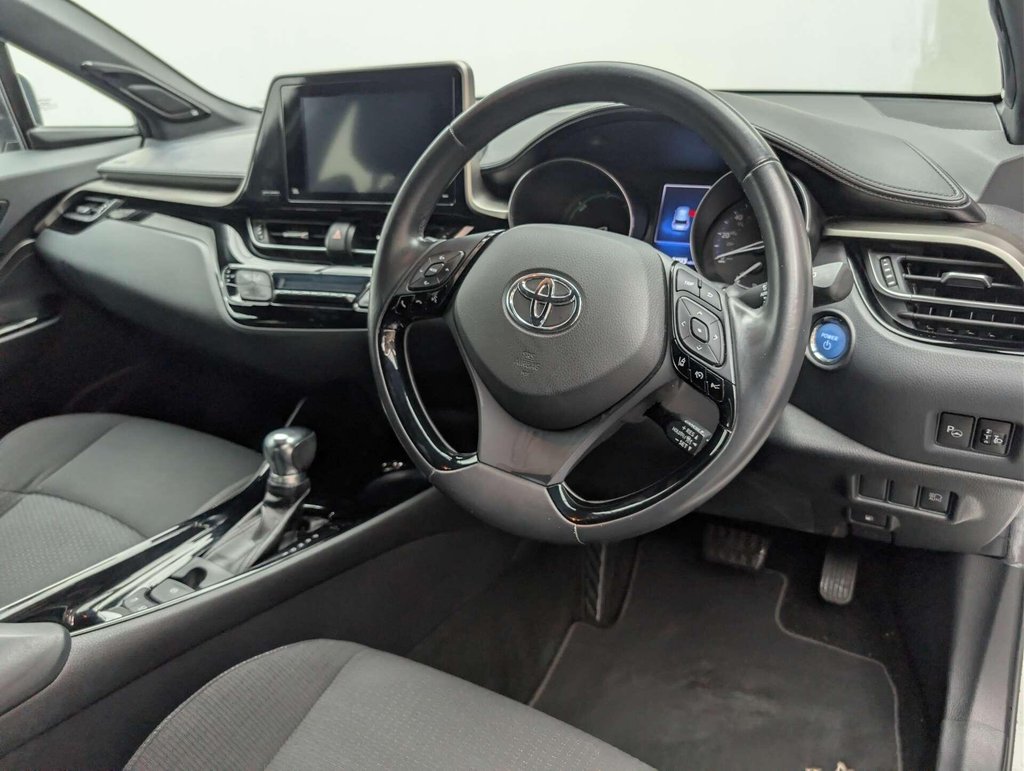 Used 2019 68 TOYOTA C-HR 1.8 C-HR Design HEV CVT 5dr CLICK+COLLECT / HOME DELIVERY