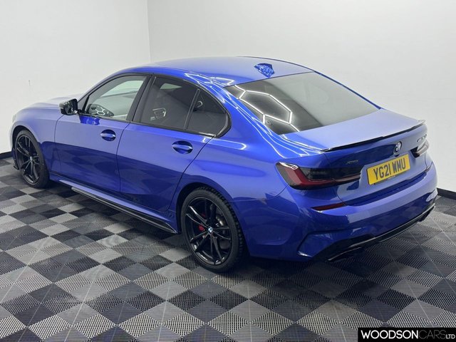 View our BMW 3 SERIES