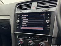 USED 2017 17 VOLKSWAGEN GOLF 1.4 TSI BlueMotion Tech SE Nav Hatchback 5dr Petrol DSG Euro 6 (s/s) (125 ps) 1 Previous Owner / Sat Nav / Apple Car Play / Bluetooth / Isofix / DAB Radio / Cruise Control