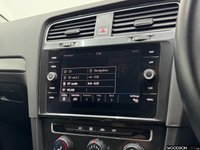 USED 2017 17 VOLKSWAGEN GOLF 1.4 TSI BlueMotion Tech SE Nav Hatchback 5dr Petrol DSG Euro 6 (s/s) (125 ps) 1 Previous Owner / Sat Nav / Apple Car Play / Bluetooth / Isofix / DAB Radio / Cruise Control