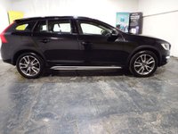 USED 2015 65 VOLVO V60 CROSS COUNTRY 2.0 D4 Lux Nav Estate 5dr Diesel Auto Euro 6 (s/s) (190 ps) Sat Nav-1/2 Leather-Cruise-Climate-Family Pack-Park sensors-18