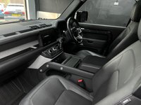 USED 2023 72 LAND ROVER DEFENDER 3.0 D250 MHEV HSE SUV 3dr Diesel Auto 4WD Euro 6 (s/s) (250 ps) + CARPLAY + HEATED SEATS +