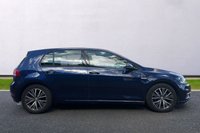 USED 2017 67 VOLKSWAGEN GOLF 1.5 TSI EVO SE Nav Hatchback 5dr Petrol Manual Euro 6 (s/s) (130 ps) SAT NAV/APPLE AND ANDROID/CAMERA