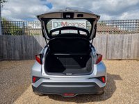 USED 2023 TOYOTA C-HR 1.8 VVT-h GPF Icon SUV 5dr Petrol Hybrid CVT Euro 6 (s/s) (122 ps) ** WE OFFER FINANCE ON THIS CAR **