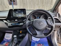 USED 2023 TOYOTA C-HR 1.8 VVT-h GPF Icon SUV 5dr Petrol Hybrid CVT Euro 6 (s/s) (122 ps) ** WE OFFER FINANCE ON THIS CAR **