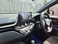 USED 2023 72 TOYOTA C-HR 1.8 VVT-h GPF Icon SUV 5dr Petrol Hybrid CVT Euro 6 (s/s) (122 ps) ** WE OFFER FINANCE ON THIS CAR **