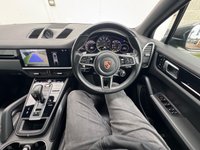 USED 2020 20 PORSCHE CAYENNE 3.0 V6 E-Hybrid 14.1kWh SUV 5dr Petrol Plug-in Hybrid TiptronicS 4WD Euro 6 (s/s) (3.6kW Charger) (462 ps) 