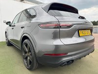 USED 2020 20 PORSCHE CAYENNE 3.0 V6 E-Hybrid 14.1kWh SUV 5dr Petrol Plug-in Hybrid TiptronicS 4WD Euro 6 (s/s) (3.6kW Charger) (462 ps) 