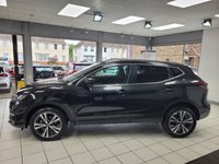 USED 2020 70 NISSAN QASHQAI 1.3 DIG-T N-Connecta SUV 5dr Petrol DCT Auto Euro 6 (s/s) (160 ps) AUTOMATIC / ONLY 17771 MILES FROM NEW / PANORAMIC ROOF / TOUCHSCREEN APPLE CARPLAY & ANDROID AUTO / 360 CAMERAS / PARK ASSIST / NAVIGATION / POWERFOLD MIRRORS / CRUISE CONTROL