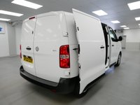USED 2022 22 VAUXHALL VIVARO 2700 1.5 D 100 BHP L1 SWB DYNAMIC 6 DOOR AIR CON | CARPLAY | 6 DOORS | RACKING !