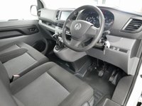 USED 2022 22 VAUXHALL VIVARO 2700 1.5 D 100 BHP L1 SWB DYNAMIC 6 DOOR AIR CON | CARPLAY | 6 DOORS | RACKING !