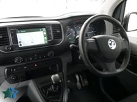 USED 2022 22 VAUXHALL VIVARO 2700 1.5 D 100 BHP L1 SWB DYNAMIC 6 DOOR AIR CON | CARPLAY | 6 DOORS | RACKING !