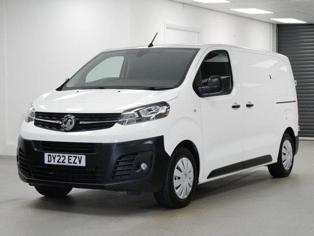 View our Vauxhall Vivaro 2700 1.5 D 100 BHP L1 SWB DYNAMIC 6 DOOR