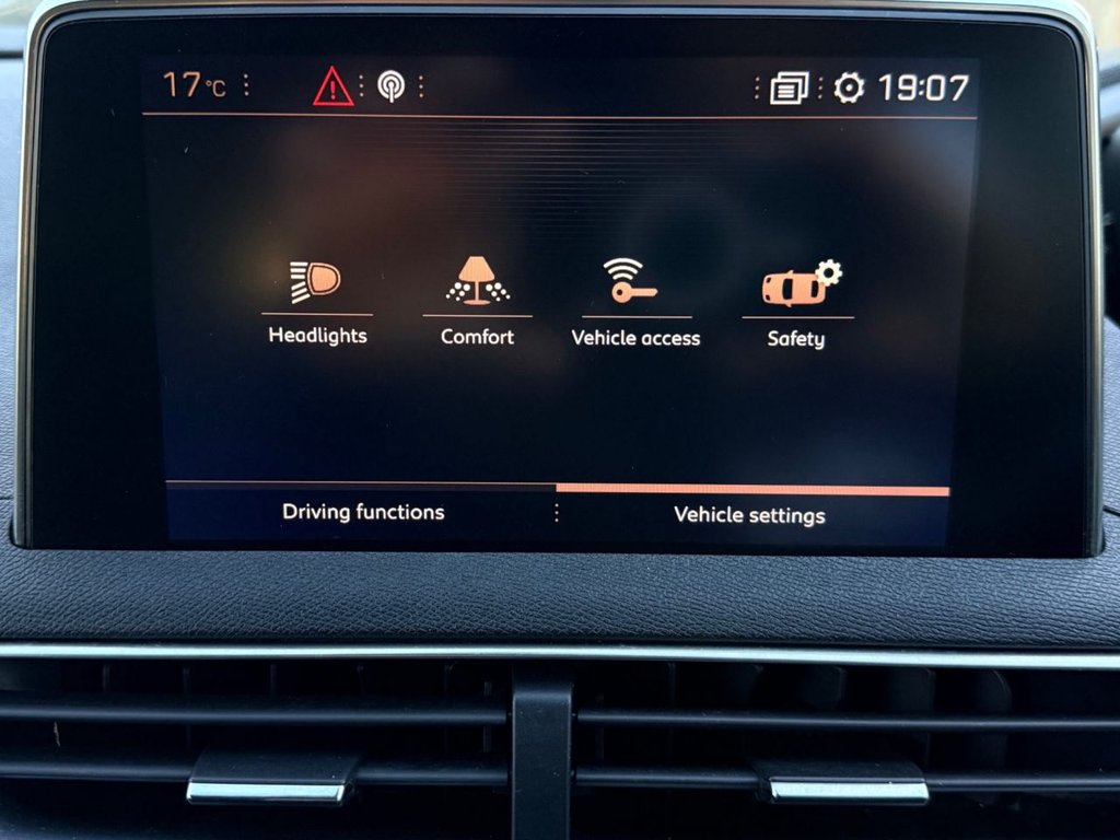USED 2017 17 PEUGEOT 3008 1.2 PureTech GT Line SUV 5dr Petrol EAT Euro 6 (s/s) (130 ps) APPLE CARPLAY+ R/CAMERA+NAV+XENON