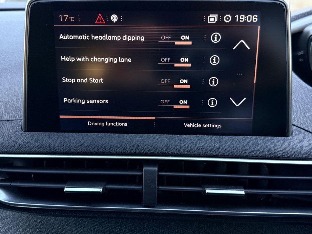 USED 2017 17 PEUGEOT 3008 1.2 PureTech GT Line SUV 5dr Petrol EAT Euro 6 (s/s) (130 ps) APPLE CARPLAY+ R/CAMERA+NAV+XENON