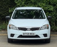 USED 2010 59 KIA CEED 1.4 1 Hatchback 5dr Petrol Manual Euro 4 (89 bhp) 13 SERVICE STAMPS - JUST SERVICED