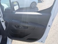 USED 2022 71 CITROEN BERLINGO White 1.5 BlueHDi Enterprise M Pro van, 38,000 miles, Euro 6, 6-Speed manual, A/C, Bluetooth, Cruise Control, DAB, rear sensors. Plus VAT @ 20%! This 2022 Citroen Berlingo Enterprise M Pro boasts an exceptionally low mileage of just 38,000 miles, making it a standout choice for those seeking a nearly new vehicle. This one owner van has a full service history serviced at 14K, 22K, 28K, 36K with its last service completed on 17th December 2025 at 36,030 miles. It is powered by an efficient 1.5 litre BlueHDi diesel engine, meeting Euro 6 emission standards. For your peace of mind, a 12 month MOT will be provided upon purchase. Inside, you'l