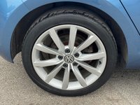 USED 2015 15 VOLKSWAGEN GOLF 1.4 TSI BlueMotion Tech ACT GT Hatchback 5dr Petrol DSG Euro 6 (s/s) (150 ps) AUTO -- FULL SERVICE HISTORY -- &pound;35 TAX -- SAT NAV -- CAMERA