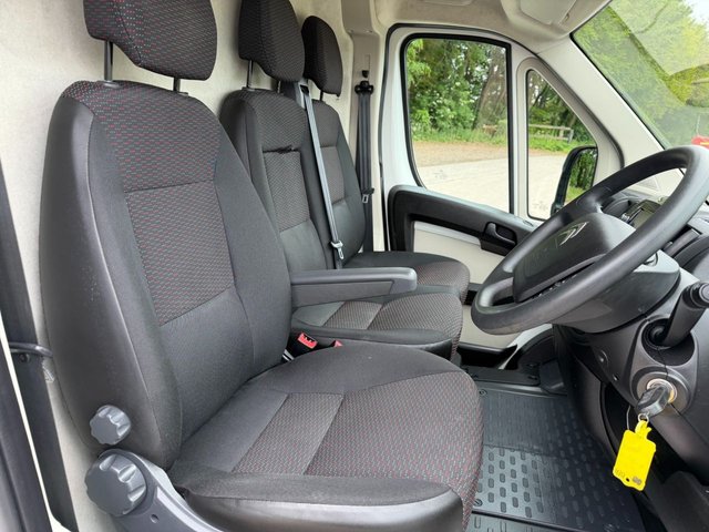 View our CITROEN RELAY