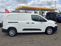 USED 2022 71 PEUGEOT PARTNER White 1.5 BlueHDi 950 Professional Premium LWB van, 39,000 miles, Euro 6, 5-speed manual, A/C, Bluetooth, cruise, rear sensors. Plus VAT @ 20%! This 2022 Peugeot Partner is a standout example, boasting a single owner and an exceptionally low mileage of just 39,000 miles for its age, complemented by a full service history at 9K, 23k, 31K, 36K with its last service completed on 2026-01-14 at 36,996 miles. This LWB Euro 6 6dr Panel Van, powered by a 1.5L BlueHDi diesel engine, features the Professional Premium trim and includes practical twin sliding side doors. Inside, you'll find the innovative PEUGEOT i-Cockpit with a head up display an