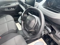 USED 2022 71 PEUGEOT PARTNER White 1.5 BlueHDi 950 Professional Premium LWB van, 39,000 miles, Euro 6, 5-speed manual, A/C, Bluetooth, cruise, rear sensors. Plus VAT @ 20%! This 2022 Peugeot Partner is a standout example, boasting a single owner and an exceptionally low mileage of just 39,000 miles for its age, complemented by a full service history at 9K, 23k, 31K, 36K with its last service completed on 2026-01-14 at 36,996 miles. This LWB Euro 6 6dr Panel Van, powered by a 1.5L BlueHDi diesel engine, features the Professional Premium trim and includes practical twin sliding side doors. Inside, you'll find the innovative PEUGEOT i-Cockpit with a head up display an