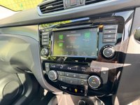 USED 2020 70 NISSAN QASHQAI 1.3 DIG-T N-Motion SUV 5dr Petrol DCT Auto Euro 6 (s/s) (160 ps) HEATED LEATHER + NAVIGATION + AUTO + GLASS ROOF + CARPLAY