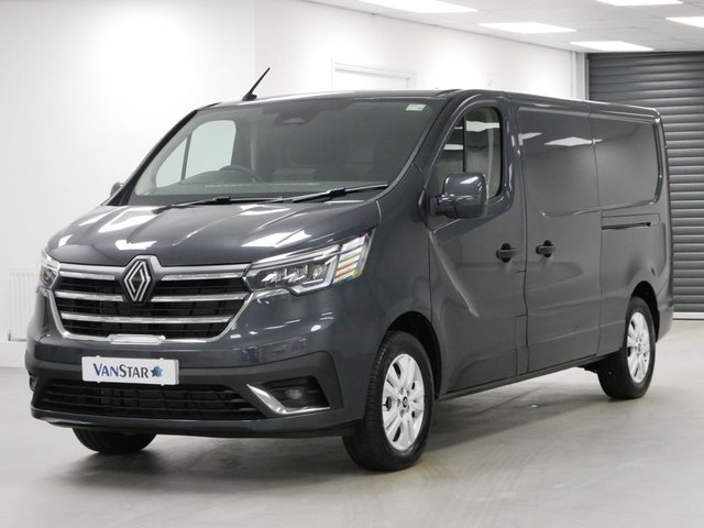 View our Renault Trafic LL30 2.0 BLUEDCI 130 BHP LONG WHEELBASE EXTRA EDITION
