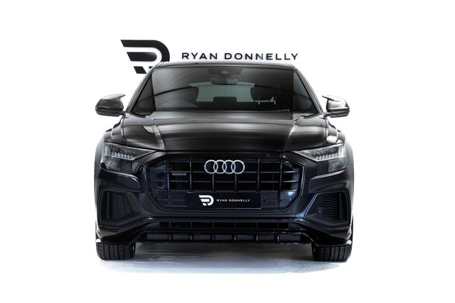 View our AUDI Q8