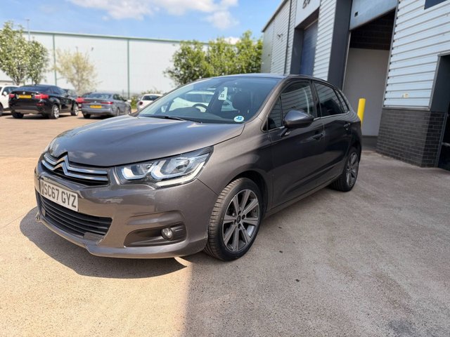 View our CITROEN C4