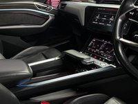 USED 2020 M AUDI E-TRON 55 Launch Edition SUV 5dr Electric Auto quattro 95kWh (408 ps) 