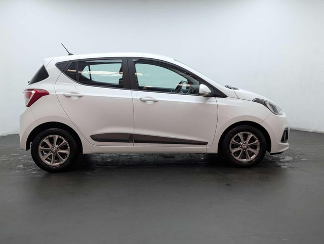 USED 2016 16 HYUNDAI I10 1.0 i10 Premium Blue Drive 5dr CLICK+COLLECT / HOME DELIVERY