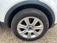 USED 2015 65 LAND ROVER RANGE ROVER EVOQUE 2.0 TD4 SE Tech SUV 5dr Diesel Auto 4WD Euro 6 (s/s) (180 ps) GREAT SERVICE HISTORY WITH THIS CAR