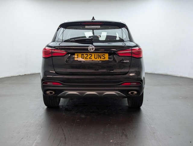 USED 2022 22 MG HS 1.5 MG HS Exclusive Semi-Auto 5dr CLICK+COLLECT / HOME DELIVERY