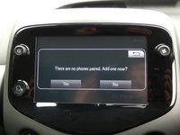 USED 2021 71 TOYOTA AYGO 1.0 VVT-i x-play 5d 70 S/S APPLE CARPLAY / ANDROID AUTO (GIVES YOU SAT NAV), REVERSING CAMERA, DAB RADIO, BLUETOOTH PHONE & MUSIC, AUX & USB INPUTS, MANUAL GEARBOX, LED DAYTIME RUNNING LIGHTS, SPARE WHEEL, LEATHER MULTIFUNCTION STEERING WHEEL, AIR CONDITIONING, TRIP COMPUTER, ISO FIX, TYRE PRESSURE WARNING, SPEED LIMITER, ELECTRIC WINDOWS, ELECTRIC MIRRORS, FOLDING REAR SEATS, AIRBAGS WITH PASSANGER OFF, SPACE SAVER SPARE WHEEL, 1 OWNER FROM NEW, SERVICE HISTORY